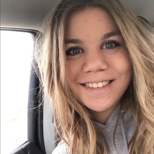 Meet your Posher, Maddie